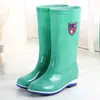 Botas de lluvia impermeables con suela de goma para mujer, duraderas y resistentes al desgaste, diseño de caña alta, engrosadas para protección adicional, antideslizantes, adecuadas para el trabajo, el lavado de autos y sitios de construcción.