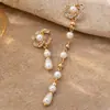 Brincos Pingente Letra Cc Inlaid em Resina com Pérola Imitação e Strass da Qingdao Daiwei Jewelry São Adequados para Uso Diário Feminino
