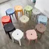 Bancos de Plástico para Uso Doméstico, Cadeiras Espessadas, Bancos Redondos Empilháveis, Bancos Altos Resistentes e Duráveis para Mesa de Jantar, Bancos de Plástico Moinho de Vento, Reserva
