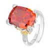 Huabi Joyería Fondo de Cobre Chapado en Oro Diamante de Alto Carbono Flor de Hielo Diamante Cuadrado Anillo de Temperamento Lujo Ligero Retro para Mujeres 12*16