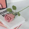 Copo de Vinho de Fio Único Tricotado à Mão Acabamento Rosa Produto Acabado Buquê Artificial Decoração de Casa Rosa de Crochê