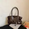 Bolso Sencillo para Viajes Bolso de Moda Plegado 2026 Un Solo Hombro Portátil Estilo Coreano Nicho Bolso de Axila Bolso de Moda de Gran Capacidad para Mujer