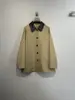 Casaco Trench Coat Estilo Caça com Gola de Pele de Ovelha para Mulheres, Algodão Puro, Jaqueta de Sarja de Alta Densidade Curta Nova para Primavera e Outono 2026, Peça de Roupa Exterior Estilo Celeiro