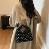 Bolsa de Ombro Casual com Laço Feminina 2025 Nova Moda Bolsa Carteiro de Bolinhas Transversal Bolsa de Trabalho de Aparência Sofisticada