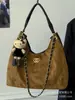 Bolso Pequeño Acolchado con Hilo Vintage para Mujer 2025 Nueva Moda Bolso Cruzado Versátil de Hombro a la Axila Súper Popular