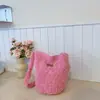 Bolso Relleno para Mujer Estilo Ins de Invierno Bolso Cubo Versátil Lindo para Niñas Bolso Cruzado para Mujer Gran Capacidad Bolso de Felpa