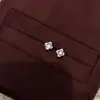 Brincos de Flor Roxa Banhados a Platina em Prata de Lei S925 Incrustados com Zircônia Luxo Acessível Retrô Senso de Alto Padrão