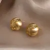 Estilo Francés Lujo Ligero Elegante Diseño de Nicho Pendientes Distintivos Estilo Frío Moda Pendientes con Textura de Hemisferio Pendientes con Sentido Avanzado