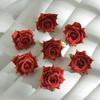 Gota de Água Orvalho Y 6cm Rosa de Cinco Pontas Flores Artificiais DIY Decoração de Casa Tecido de Seda Cabeças de Flores Artificiais Acessório de Cabeça