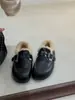 Versión de Piel de Vaca ~ Mocasines Retro con Suela Plana y Forro de Felpa, Nuevos Zapatos Pequeños de Cuero Versátiles para Otoño e Invierno, Zapatos de Moda de una Pieza de Lana