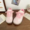 Zapatillas deportivas de estilo caricatura, modernas y adorables, del Ejército Alemán para mujer, nueva colección de otoño 2026, zapatos casuales slip-on, versátiles para estudiantes, con suela suave y diseño blanco clásico