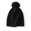 Novo Outono/Inverno 2025 100% Caxemira Pura Feminino Presente de Festival de Primavera Confortável Resistente ao Frio Moderno Quente Gorro com PomPom de Pelo