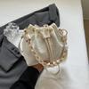 Nuevo Chino 2024 Nuevo Estilo Dulce Texturizado Primavera y Verano Estilo Occidental Hombro Bandolera Bolso de Cubo Portátil Casual a la Moda