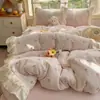 Conjunto Invernal Cálido Francés Juvenil de Leche Polar con Encaje de Cuatro Piezas para Dormitorio Sábana de Coral Polar Funda de Edredón Polar de Tres Piezas