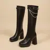Botas estilo chica picante de punta cuadrada, botas de moda punk, nuevo modelo para mujer 2026, con diseño de cadena metálica, versátiles y elegantes con hebilla de cinturón