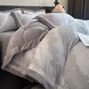 Juego de Cama de Felpa de Leche de Alta Calidad Juego de Cuatro Piezas Terciopelo Tallado Espesado Felpa de Doble Cara Sábana de Cama de Terciopelo Totalmente Mate Invierno Juego de Tres Piezas