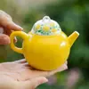 Tetera Cerámica Forma Margarita Pequeña Glaseado Amarillo Huevo para Uso Doméstico, Tetera Individual Forma Pera de Gama Alta con Filtro, Adecuada para una Persona Beber Sola, Juego de Té Pequeño