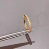 Anillo de Panal para Mujer, Anillo de Alta Calidad con Incrustaciones de Diamantes, Anillo de Rombo de Lujo para Anidar Amor, Anillo Apilable para Mujer, Elegante Anillo de Oro en V