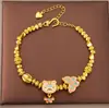 Pulseira Flor de Diamante Dourado Areia Vermelho Rosa com Galho de Flor e Caractere da Sorte Incrustado com Diamante, Pulseira Fashion de Luxo Leve para Mulheres