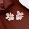 Brincos de Botão Flor de Vidro Zircônia Fresca Agulha de Prata Estilo Retro Versátil para Feriados Joias para Orelha de Luxo Leve Toque de Alta Qualidade para Mulheres
