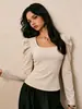 Nueva moda para mujer ropa transfronteriza: Camiseta de manga larga con cuello cuadrado y cintura plisada para un look estilizado y elegante