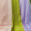 Tecido Chiffon com Pompons Pequenos e Padrões Florais Vazados para Roupas de Meninas, Respirável e Fresco para o Verão, Tecido Jacquard Estampado para Saias