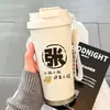 26 Nueva Taza Térmica Portátil para Mujer Alta Apariencia Taza de Agua con Popote Acero Inoxidable 304 Pareja Celebridad de Internet Almacenamiento en Frío Taza de Café.