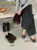 Novos sapatos Mary Jane de pelo sintético estilo coreano com tiras de bolinhas, coleção outono/inverno 2026, sapatilhas de bico fino
