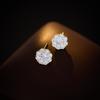Moda Luz Lujo Nicho Flor Simple Aretes de Girasol Aguja de Plata S925 Diario Viajero Combinable Aretes Elegantes