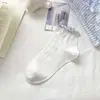 Calcetines de encaje con volantes de estilo nuevo de verano para mujer, calcetines finos de algodón, calcetines de estilo ballet estilo coreano para mujer, calcetines de malla transpirables que absorben el sudor