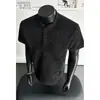 Camiseta de hombre estilo americano de sarga con manga corta y cuello Henley, Nueva moda de verano, Marca de tendencia, Corte boxy estiloso, Diseño de hombro regular