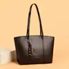 Bolso Transfronterizo para Mujer Textura de Alta Calidad Temperamento Casual Bolso Tote de Hombro Versátil Gran Capacidad para Viajes y Uso Diario Bolso de Mano para Hombro para Mujer