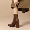 Nueva colección de otoño e invierno: Elegantes botines de tacón alto con punta para mujer, con tacón grueso, cremallera de moda y diseño a la altura del tobillo