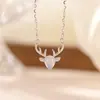 Collar de Plata de Ley S925 Chapado en Oro con Colgante de Calcedonia Blanca Yiluyin Colgante de Ciervo de Moda Lujo Ligero Juego de Collares de Plata para el Día de San Valentín