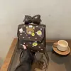 Mochila transfronteriza linda con temática de oso para estudiantes mujeres, mochila exterior para niña de alto valor estético, bolsa de libros de dibujos animados para ir al trabajo