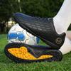 Venta al por mayor de zapatos de fútbol nuevos para niños y niñas con clavos rotos, zapatos de entrenamiento antideslizantes para adultos, zapatillas de clavos largos para estudiantes, entrega de una sola pieza