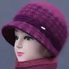 Sombrero de invierno para mujeres de mediana edad y ancianas, cálido con forro de terciopelo, gorro de lana tejido, protección contra el frío para señoras mayores, sombrero de algodón de ala ancha con pelo de conejo