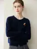Cárdigan 100% cachemir puro para mujer, otoño e invierno, cuello redondo, pony bordado, abrigo suéter tejido, gris y azul oscuro, versátil, manga larga
