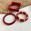 Pulsera redonda de resina con remaches tachonados, estilo europeo y americano transfronterizo, brazalete simple y elegante, lujo ligero con una sensación de alta gama, accesorio versátil para mujer