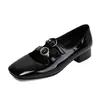 Novos Sapatos de Salto Único Quadrados com Fivela em Couro Patent, Salto Quadrado, Salto Médio, Sapatos Profissionais Femininos, Sapatos Mary Jane, Tamanhos Grandes 40-43, Sapatos de Exportação