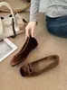 Zapatos de Salón Bajos Retro para Mujer 2026 Nuevo Estilo Popular Chic Celebridad de Internet Más Vendido Casual Versátil Esenciales para Pantalones de Pierna Ancha