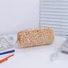 Bolsa de Lápices de Felpa con Estampado de Leopardo Pequeño Transfronteriza Almacenamiento de Gran Capacidad Bolsa de Almacenamiento Súper Suave de Gama Alta Estudiante Dulce y Genial Almacenamiento