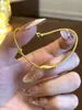 Pulsera Trendy de Pececito Amarillo de Xiaohongshu, Pulsera Versátil de Perlas Doradas de Lujo a la Moda Otoño/Invierno, Disponible para Dropshipping