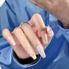 Uñas Portátiles de Alta Gama para Año Nuevo: Rojo Retro Cisne Puntos, Ojo de Gato Francés, Moño, Brillo Deslumbrante, Manicura Hecha a Mano que Realza el Cutis