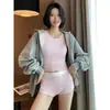 Regata Super Estilosa para Mulheres, Decote U, Estilo Fino, Corte Justo, Adequada para Usar por Cima ou como Camada Base, Top Sem Mangas Conjunto de Duas Peças