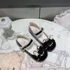 Estilo femenino dulce y fresco, versátil y lindo, zapatos para mujer juguetones y animados 2026, cómodos para los pies, combinan bien con faldas, modernos y a la moda