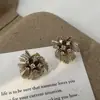 Pendientes Versátiles de Estilo Oscuro Retro de Moda Simple, Zirconita Café Dorado, Fuegos Artificiales, con Diseño Único de Nicho para Mujer