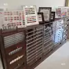 Gabinete de exhibición para almacenamiento de arte de uñas, gabinete de almacenamiento de accesorios para arte de uñas de madera maciza, gabinete de almacenamiento para esmalte de uñas y gel, gabinete de pie para salones de uñas