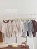 Conjunto de Pijama Infantil con Estampado Completo de Conejo Panadero Otoño 2026, Nuevo Top y Pantalones de Lana Elástica de Cuello Redondo para el Hogar Otoño-Invierno