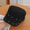 Chapéu de Aba Curta com Topo Reto em Couro Sintético Retro Feminino Outono Inverno Rebites Metálicos Boné de Basebol de Aba Curta Estilo Street Doce Cool Chapéu para Exterior Novo